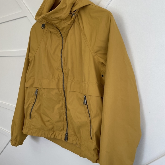 ARITZIA The Group Babaton Raindrop Anorak - Cario Gold Sz XS - Picture 3 of 7